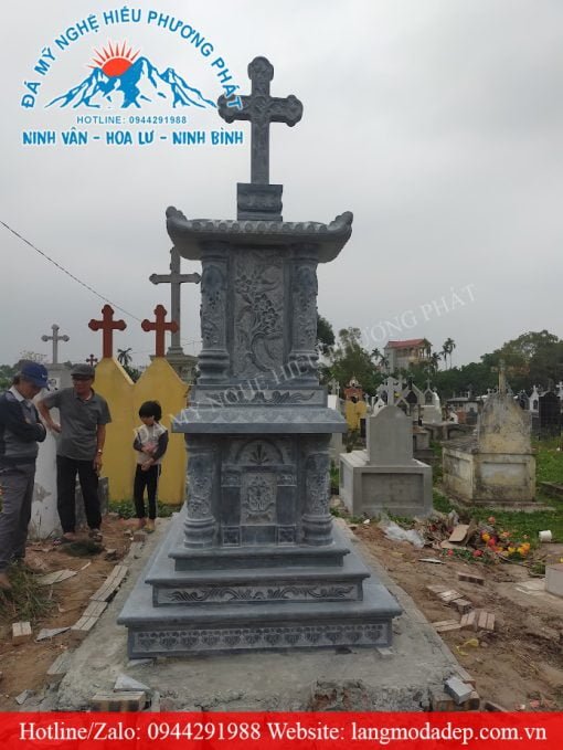 Lăng thờ cánh đá xanh đen